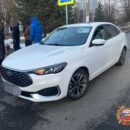 В Твери на пешеходном переходе сбили женщину с маленьким ребенком