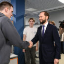 Более оперативная поддержка работодателей и особое внимание организации питания подростков! Виталий Королев дал поручения по летней трудовой кампании после посещения ярмарки вакансий
