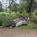 Под Тверью водитель не справился с управлением, машина оказался в кювете и перевернулась